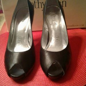 Like New, Black Leather, 4" Heels, Made in Brazil
